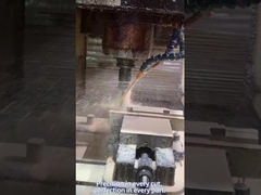 z akcesoriami do obróbki cnc