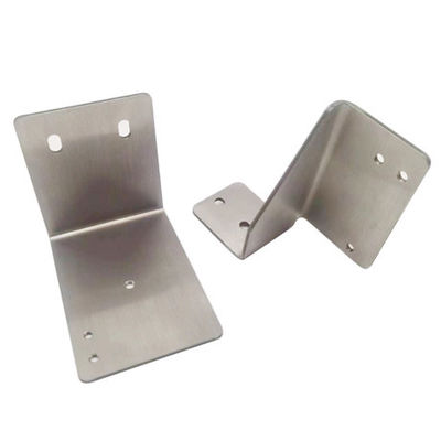 Dobra cena. Cięcie i gięcie laserowe dużych galwanizowanych blach metalowych w Internecie