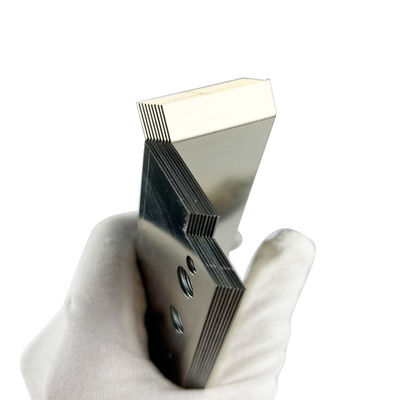 Dobra cena. Usługi wytwarzania arkuszy metalowych na zamówienie i cięcia laserowego w Internecie