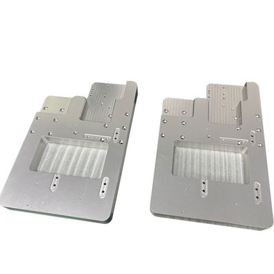 Dobra cena. Usługi obróbki części obejmują obróbkę prototypów i obróbkę nici. w Internecie